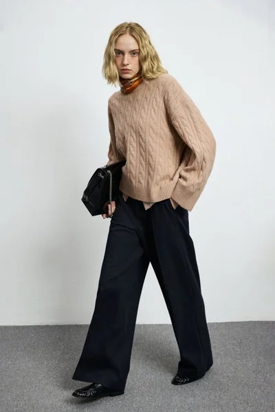 Stella Camel Hair Blend Crew Neck Knit Sweater Dusty Rose
