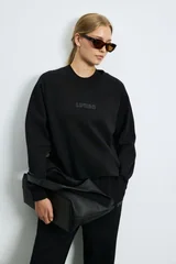 Woman Knitting Sweatsh Black