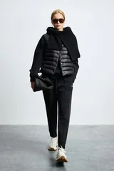 Woman Knitting Sweatsh Black