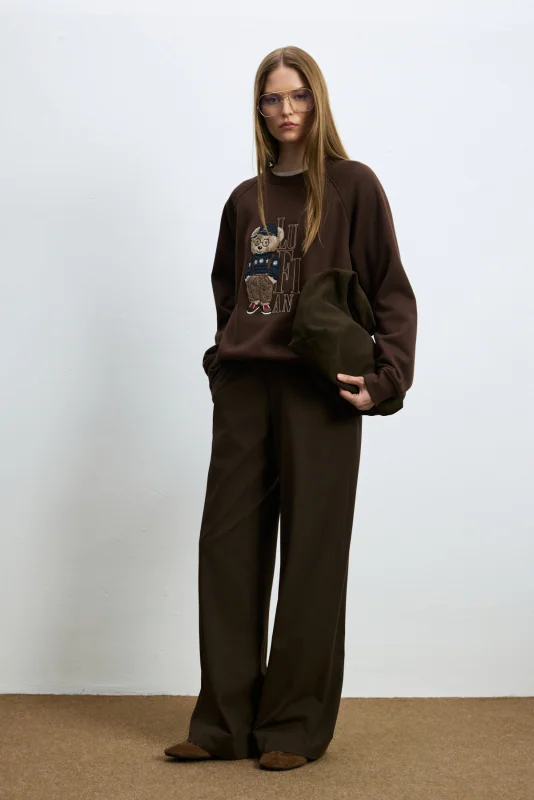 Woman Knitting Sweatsh Brown
