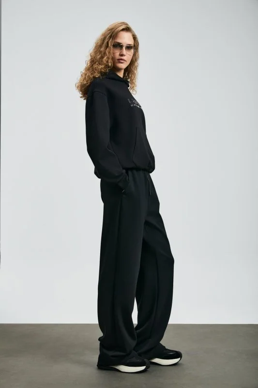 Cassa Women's Knitted Sweatshirt Black