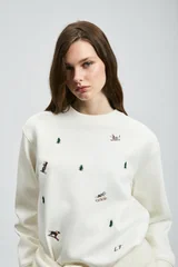Merry Women's Knitted Sweatshirt Off White