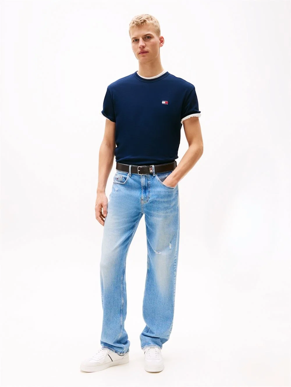 Tommy Jeans Tonal Tommy Badge Crew Neck T-Shirt - Navy - L
