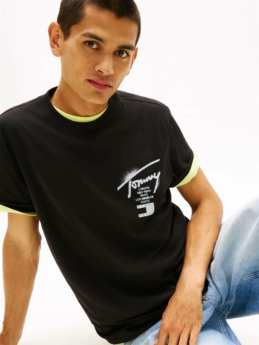 Tommy Jeans Signature Back Logo Jersey T-Shirt - Black - S