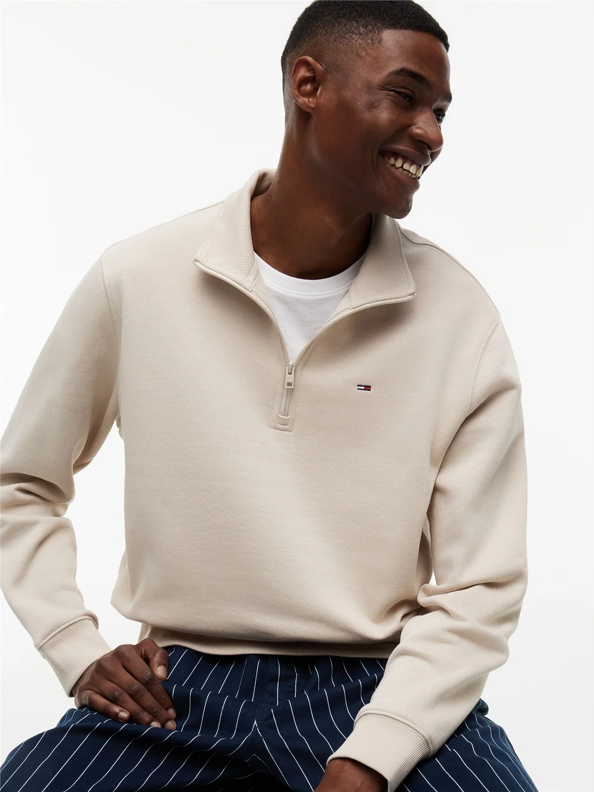 Tommy Jeans Flag Fleece Quarter-Zip Sweatshirt - Beige - XL