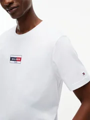 Tommy Hilfiger Small Flag Brand Love T-shirt - White - M