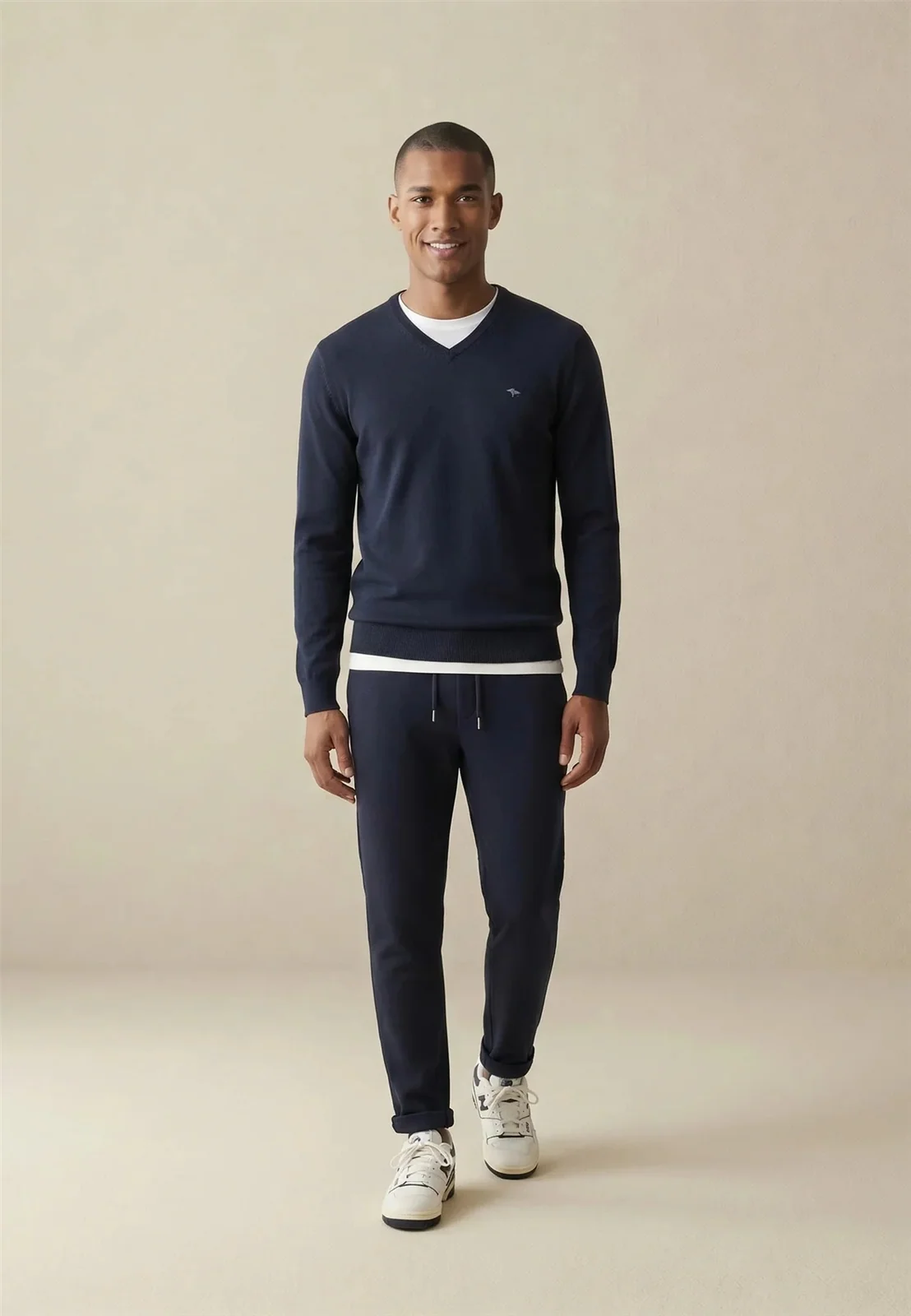 Fynch Hatton Fine Knit Cotton V-Neck Sweater - Navy - L