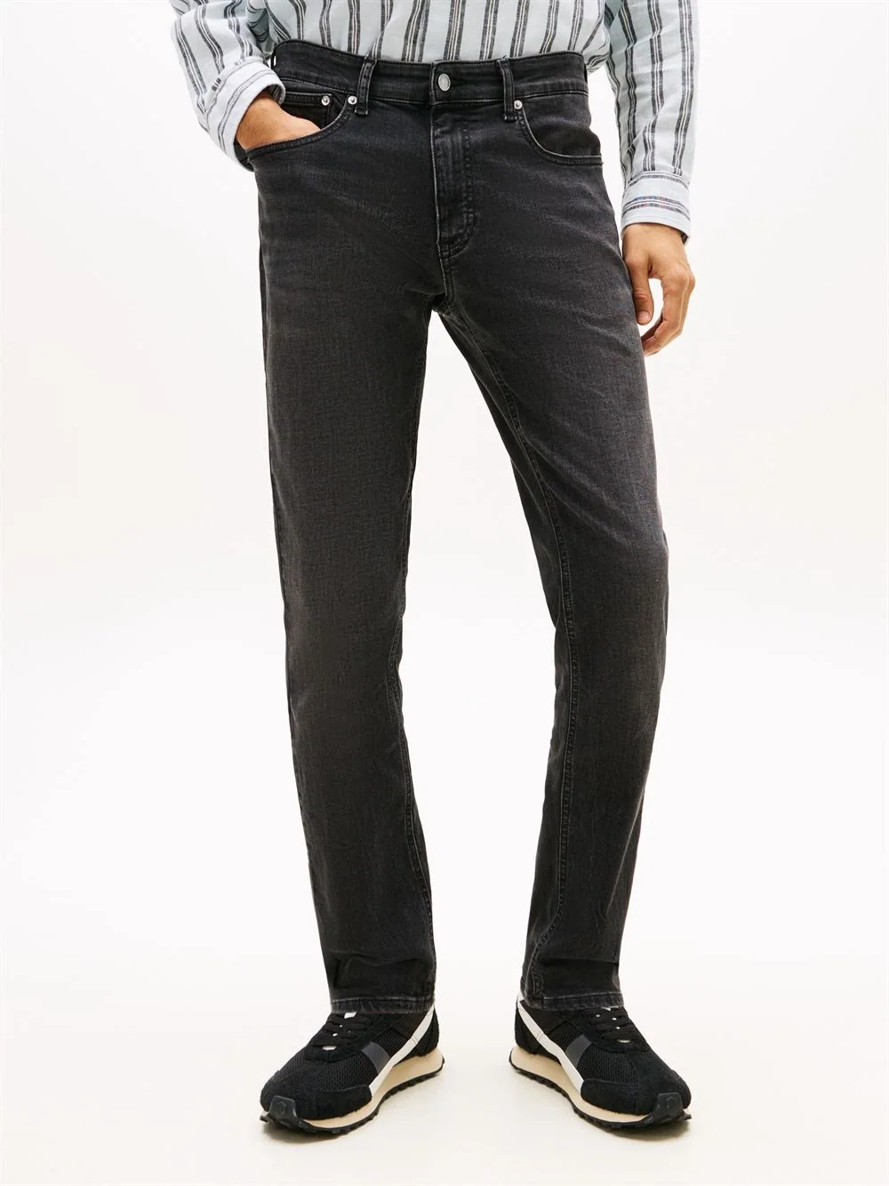 Tommy Jeans Scanton Slim Fit Faded Jeans - Black - 36/34