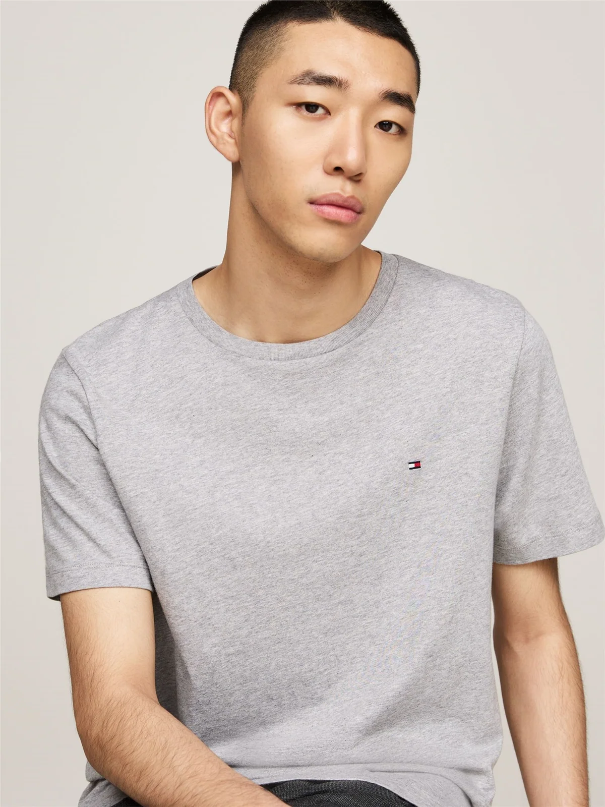 Tommy Hilfiger Essential Flag Embroidery Crew Neck T-Shirt - Grey - XS