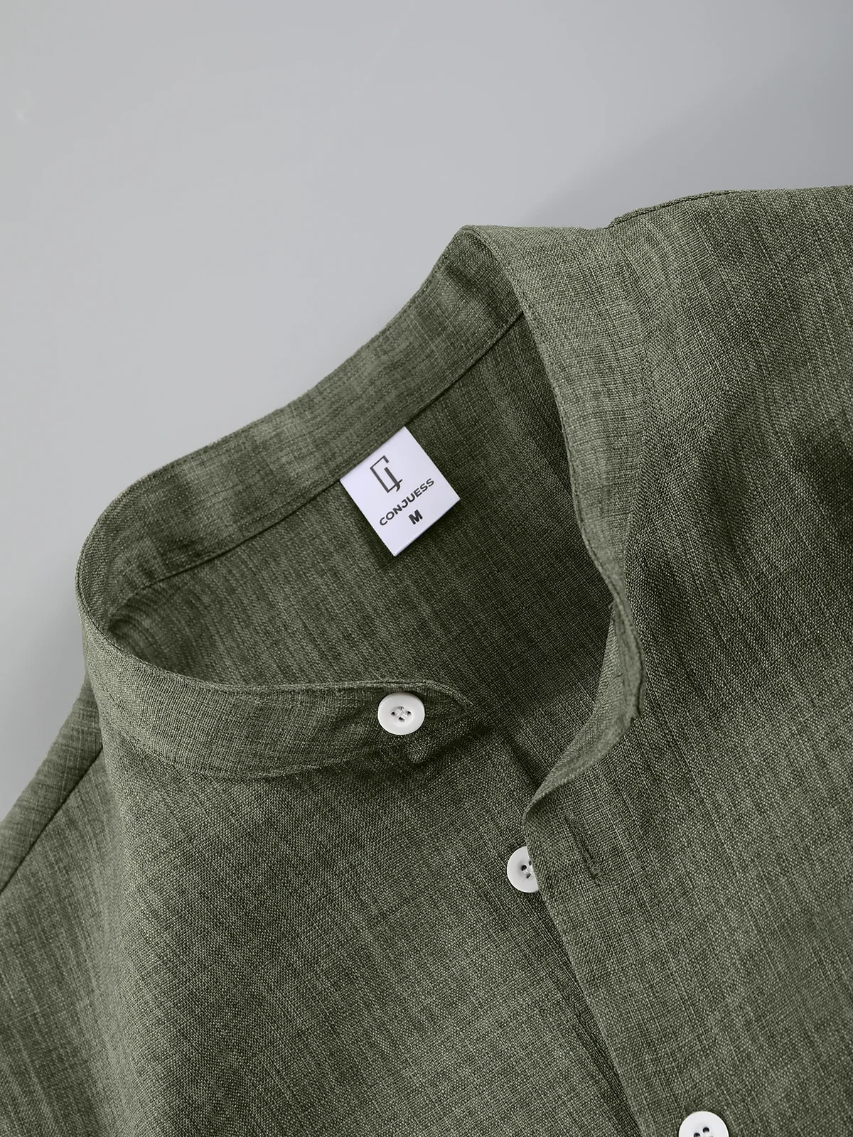 Lightly Mature Commuter Style Men's Two-Piece Suit, Faux Linen Texture Stand-Up Collar Shirt and Shorts, Army Green Casual Loose Fit Men's Summer Daily Wear