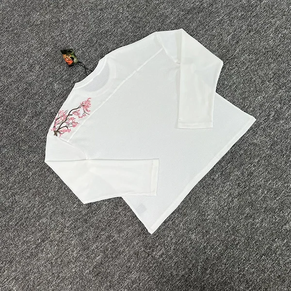 26ss DERSCHUTZE Long Sleeved White Waffle Patterned Cherry Blossom Embroidered T-shirt Loose Casual Top DERSCHUTZE Top Tee