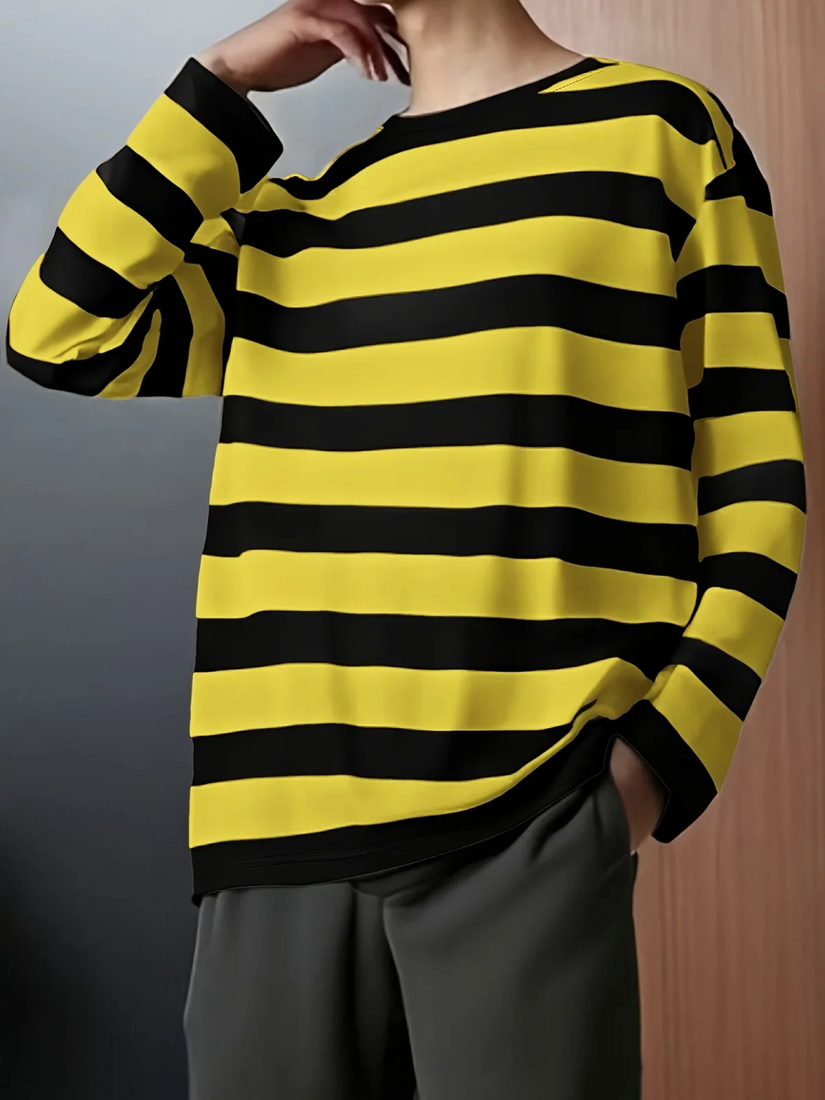 American Retro Yellow Black Striped Long Sleeved T-shirt for Men and Women, Loose Contrasting Color Round Neck Street Casual Top