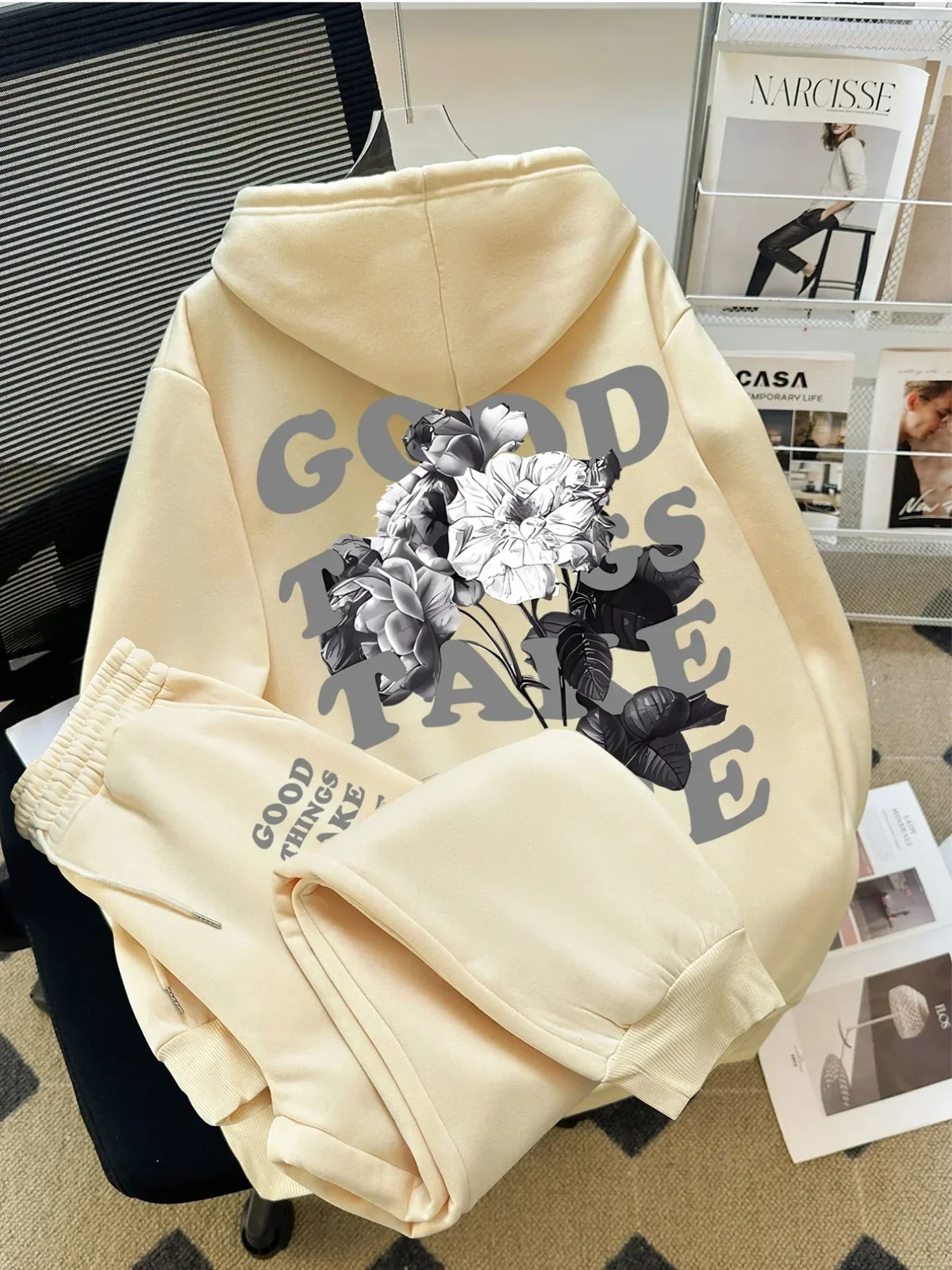 2026 New Trendy Men's Hoodie Pants Two Piece Set, Fashion Hooded Sweatshirt and Sweatpants with Large Graphic Print on Back