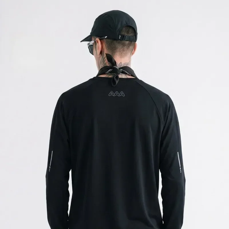 Reflective Sports Running Shirt - Unisex Moisture-Wicking Crew Neck Tee with High Visibility for Night Jogging & Hiking