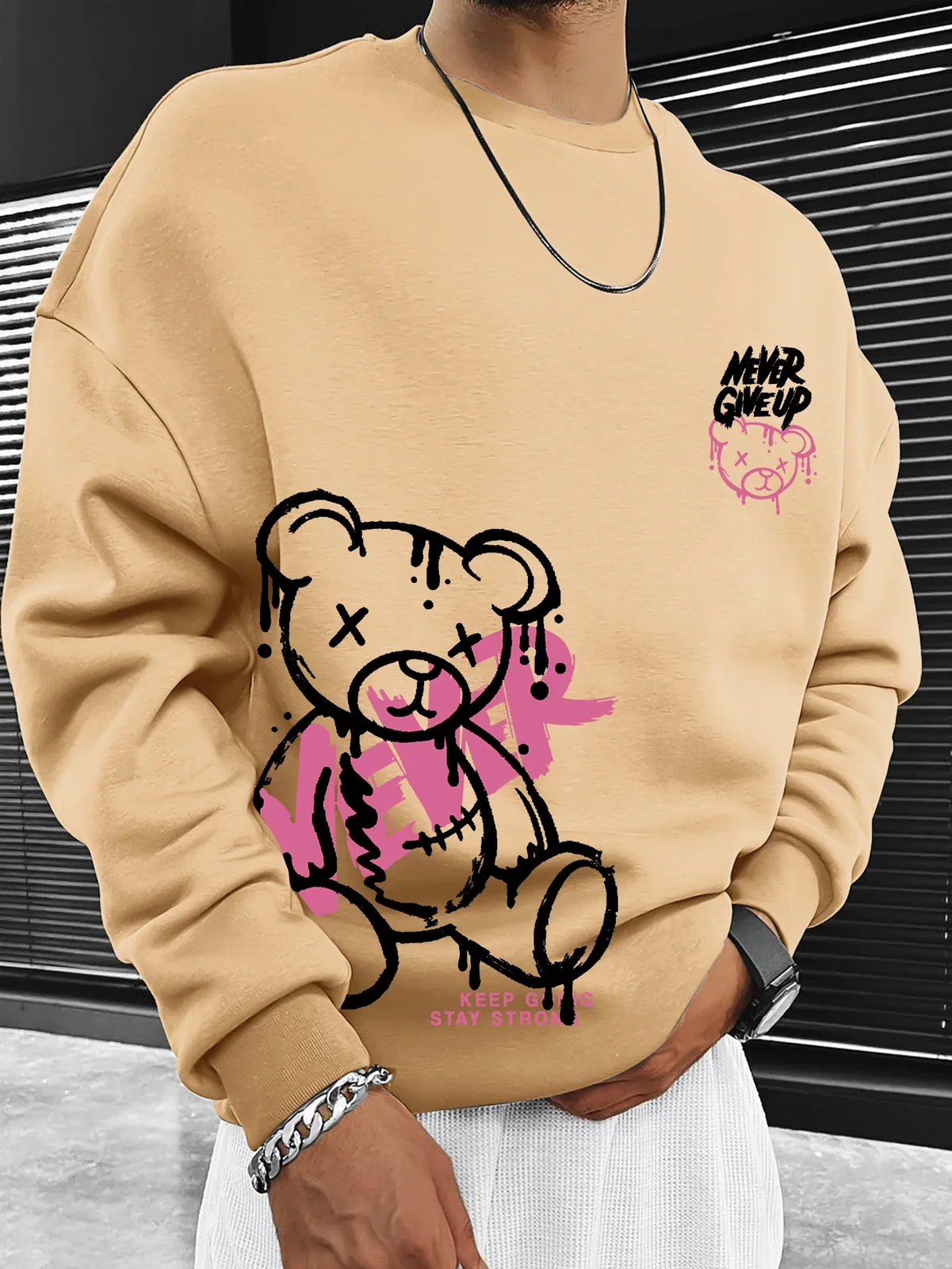 Autumn and winter men's sweater with bear print, warm, comfortable, casual, fashionable, street wear