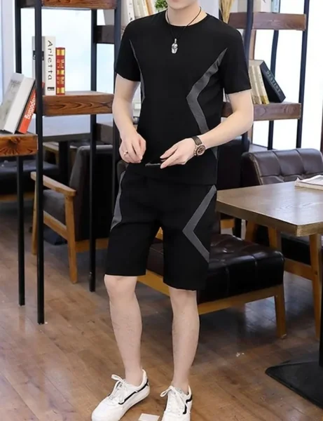 2026 New Men's Summer Sports Casual Two Piece Set Korean Loose Short Sleeve T Shirt Five Inch Shorts