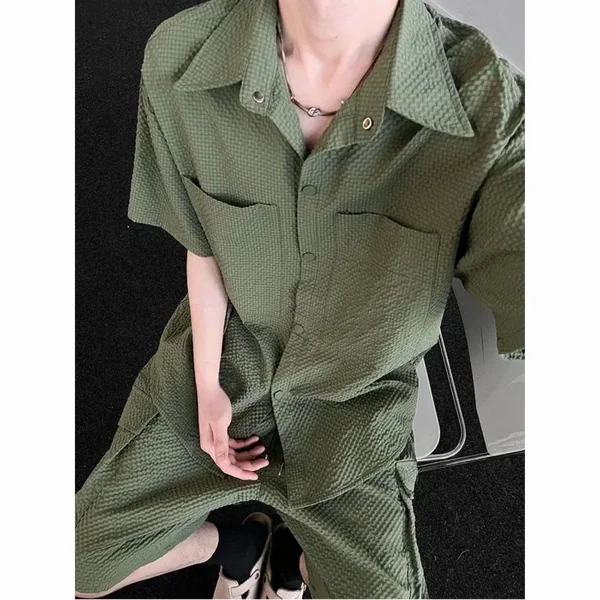 Men's Summer 2 Piece Outfit, Lightweight Bubble Texture Short Sleeve Shirt & Shorts Set, Loose Fit Multi Pocket Casual Daily